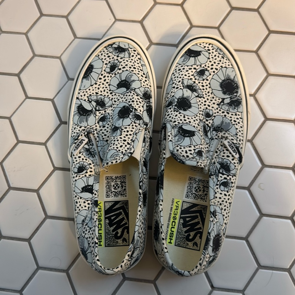 VANS Slip-On VR3 SF Shoes Skate Floral White Canvas Low Top Women Size 7.5 Men 6